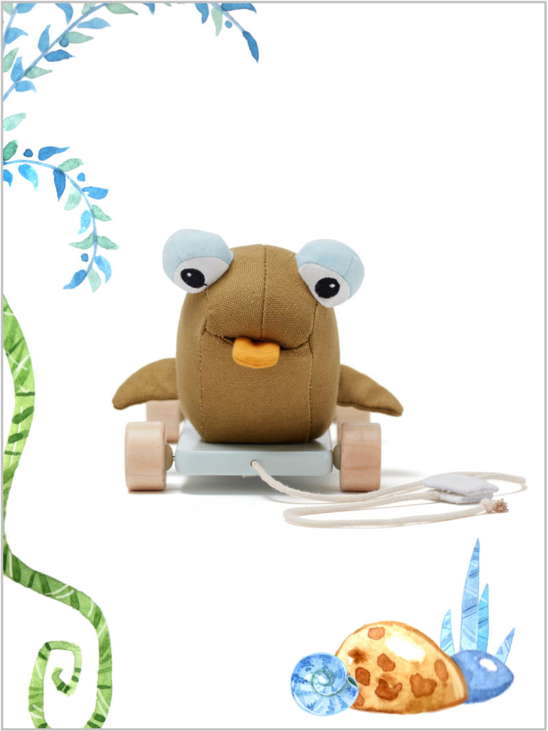 frederickandsophie_kids_toys_kidsconcept_pull-along-Otto-mudskipper-wooden
